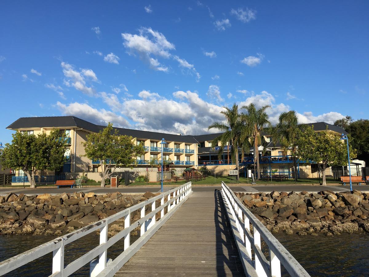 Mariners On The Waterfront Motel Batemans Bay Exterior foto