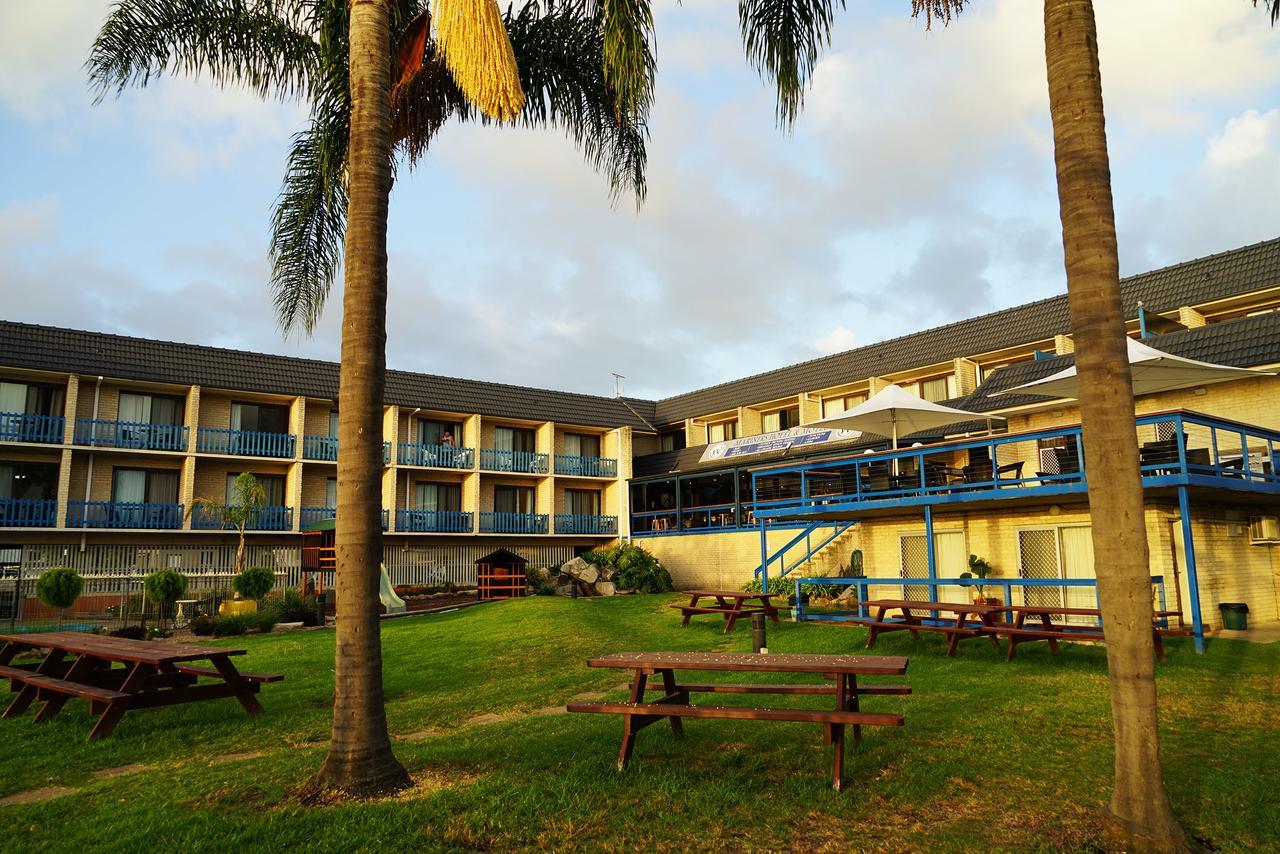 Mariners On The Waterfront Motel Batemans Bay Exterior foto
